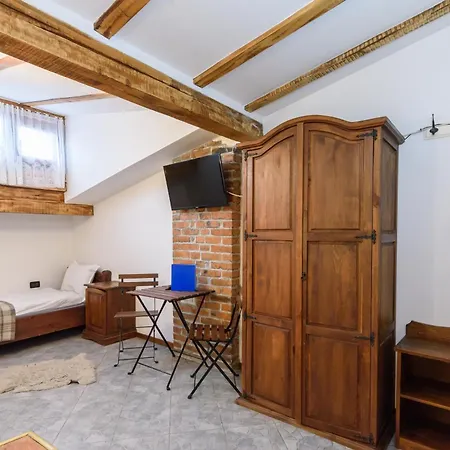 シャレー Garibaldi - Total